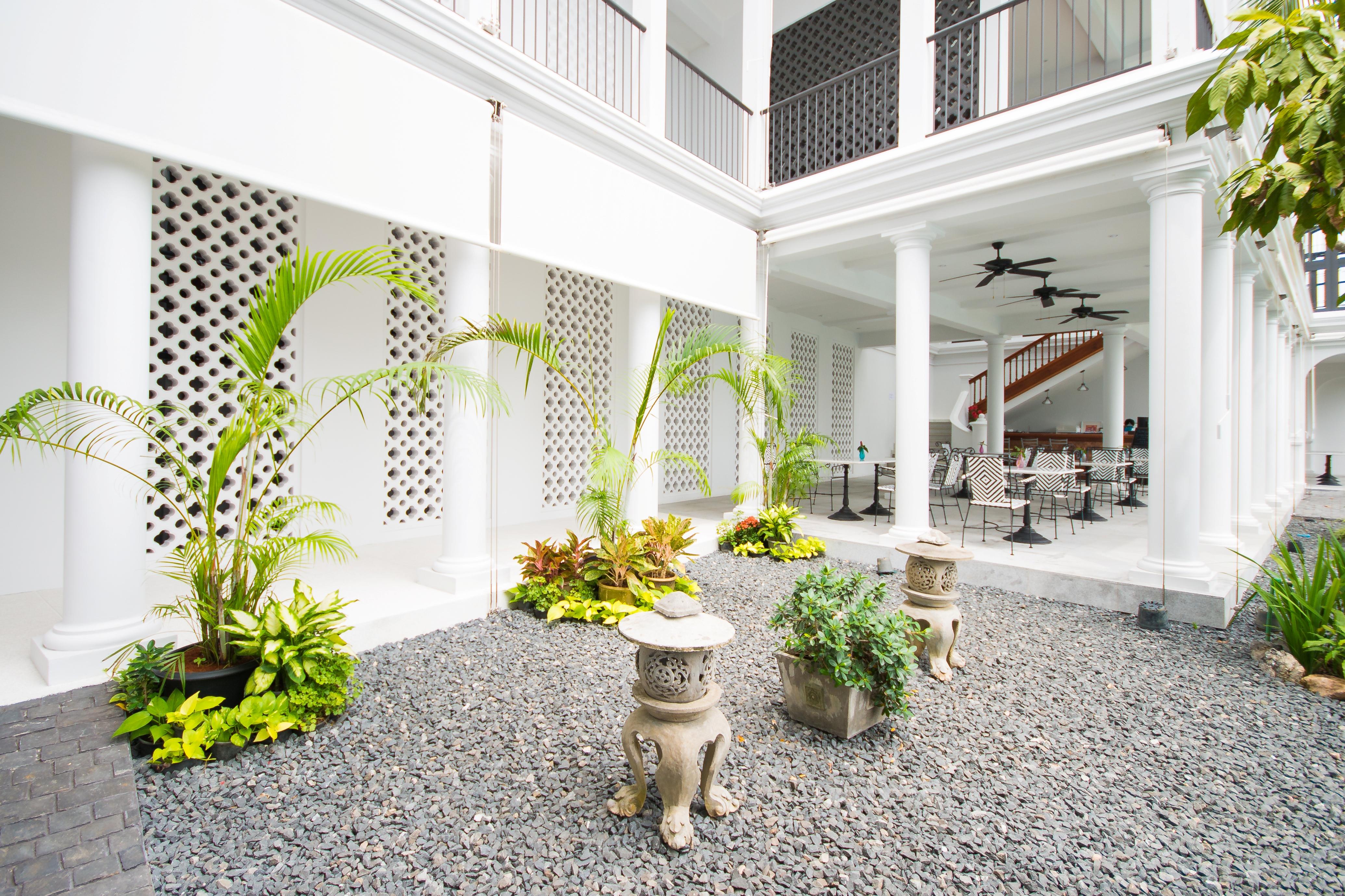 Little Nyonya Hotel Phuket Exterior foto